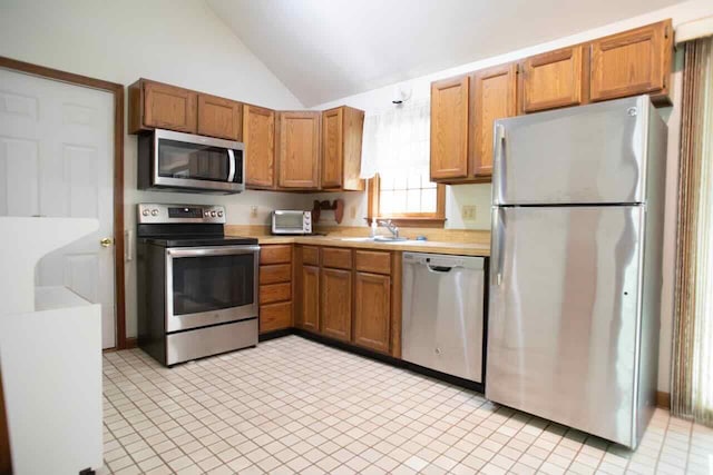 8 Holiday Ln, Sandwich, MA 02563 - photo 5