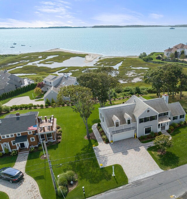 bird's eye view featuring a water view