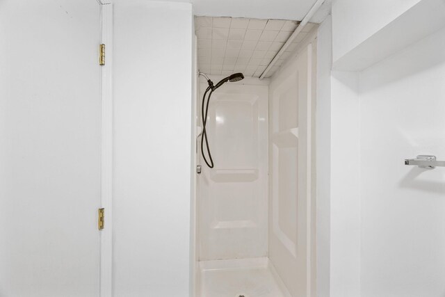 26 Hinckley Cir, Osterville, MA 02655 - bathroom with a shower stall