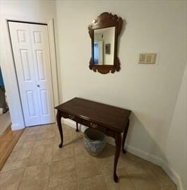 92 Cliffside Dr Unit 92, Cedarville, MA 02360 - hall featuring baseboards