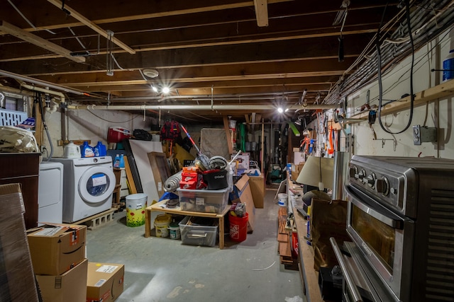 basement featuring separate washer and dryer