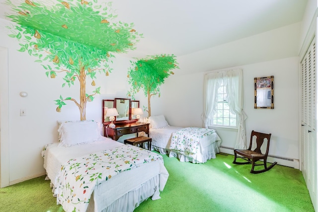 bedroom with carpet flooring