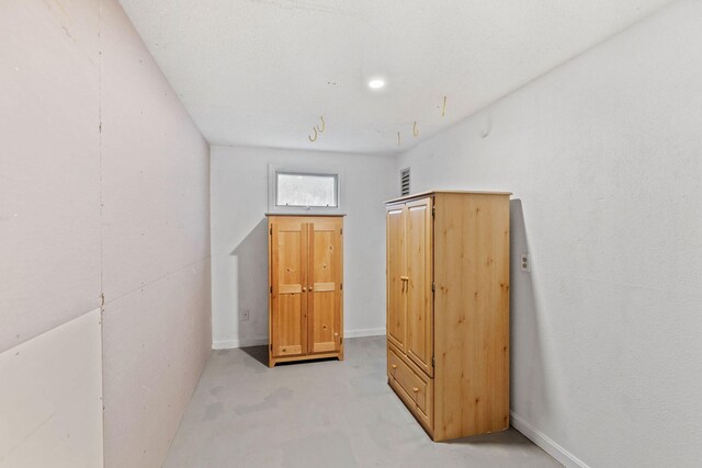 49 Heather Ln, Centerville, MA 02632 - bedroom with baseboards