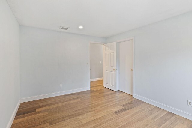 49 Heather Ln, Centerville, MA 02632 - empty room featuring recessed lighting, visible vents, baseboards, and light wood-style flooring