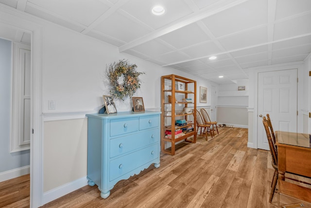 dining space featuring light wood-type flooring, recessed lighting, and baseboards