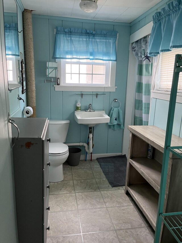 bathroom with toilet