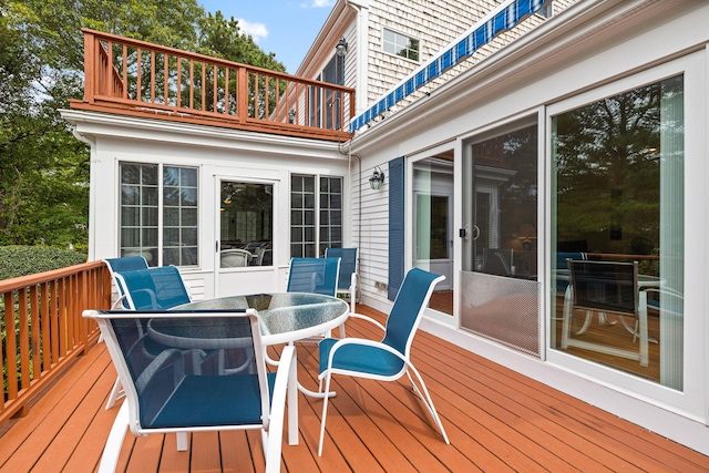 62-64 Old Fish House, South Dennis, MA 02660 - deck with outdoor dining space