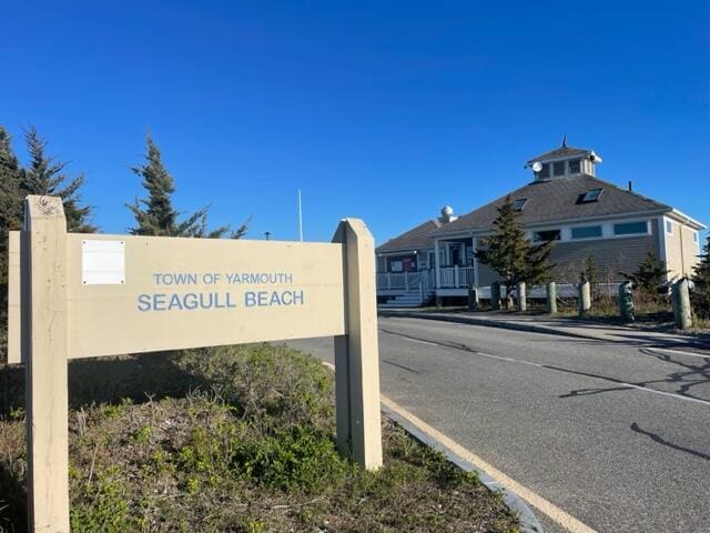 19 Anthony Rd, West Yarmouth, MA 02673 - exterior view