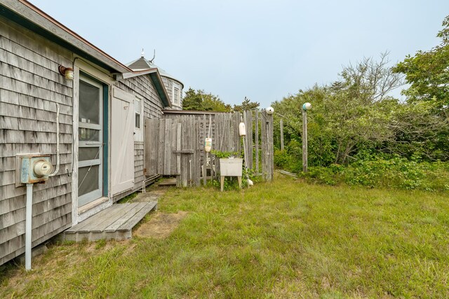108 Bay View Ave, Edgartown, MA 02539 - view of yard