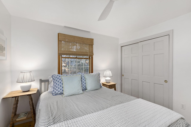 bedroom featuring a closet and ceiling fan