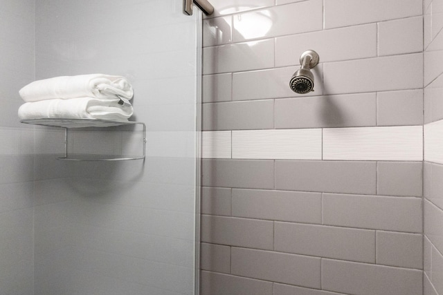 288 Fletcher Ln, Brewster, MA 02631 - bathroom with a tile shower