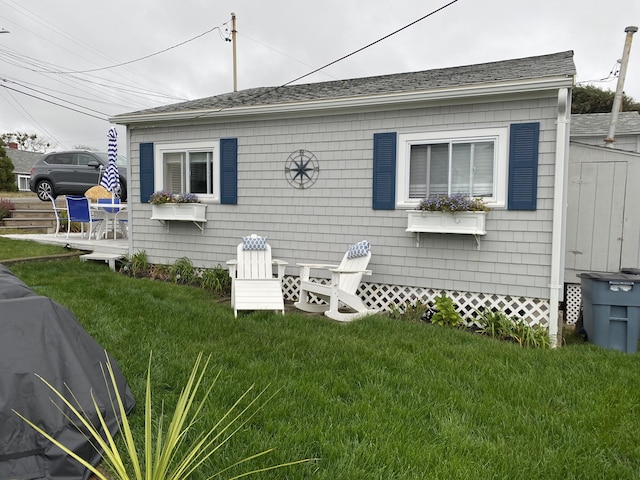 exterior space featuring a lawn