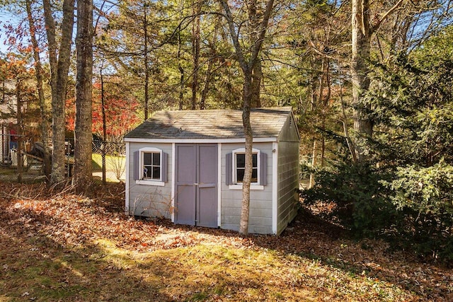 view of outbuilding