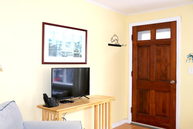 25 Day Rd, Wellfleet, MA 02667 - entryway with ornamental molding and baseboards