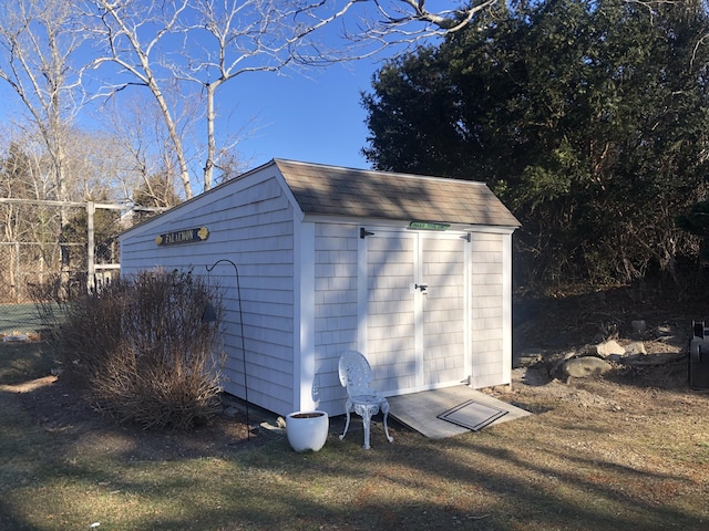 view of outdoor structure