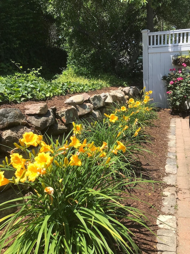 5 Milestone Way, Mashpee, MA 02649 - view of exterior details