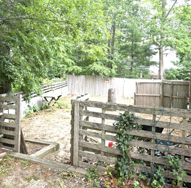 62 Musket Ln, Mashpee, MA 02649 - view of yard