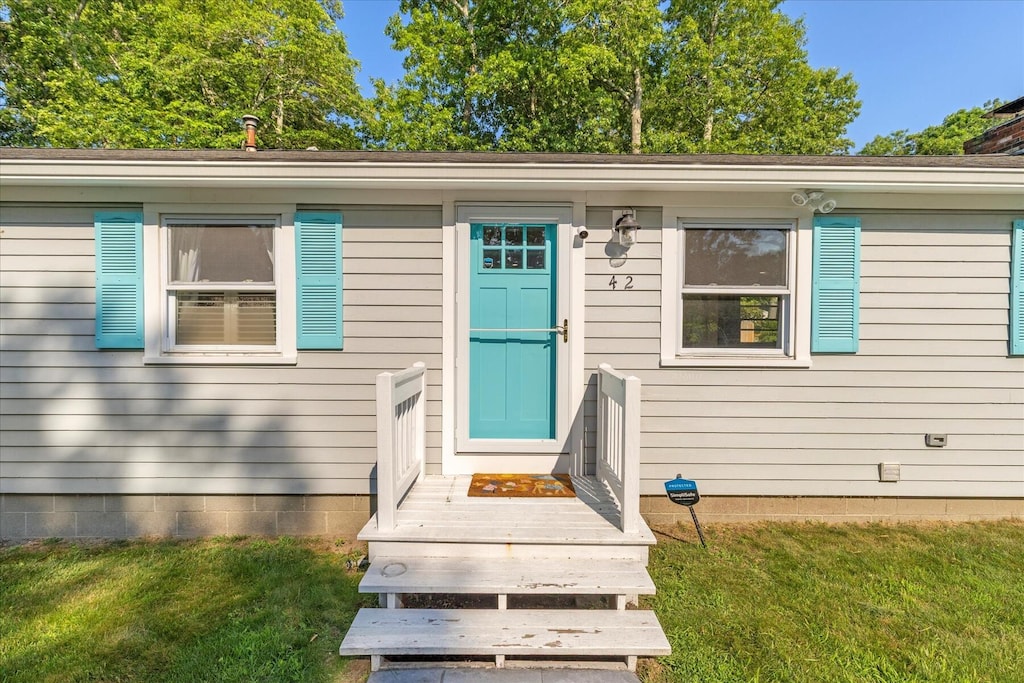 42 Edgewater Dr W, East Falmouth, MA 02536 - photo 1