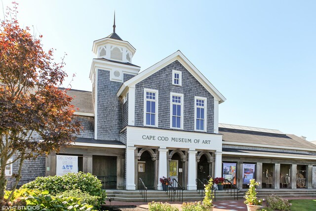 view of building exterior