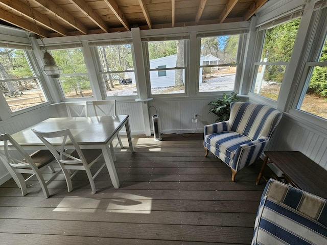 sunroom / solarium with a healthy amount of sunlight