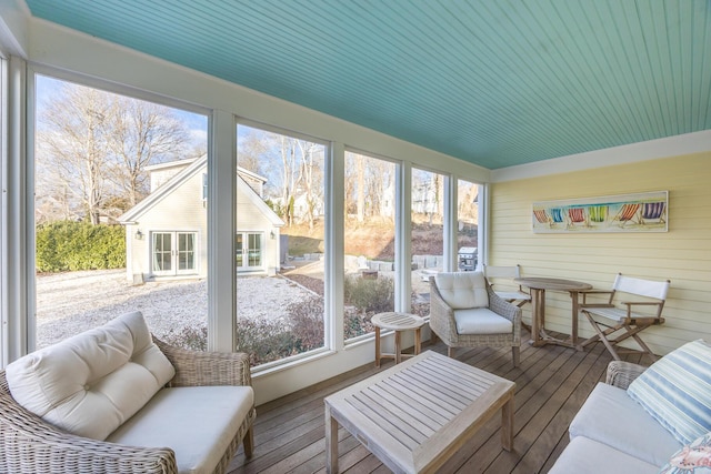 view of sunroom / solarium