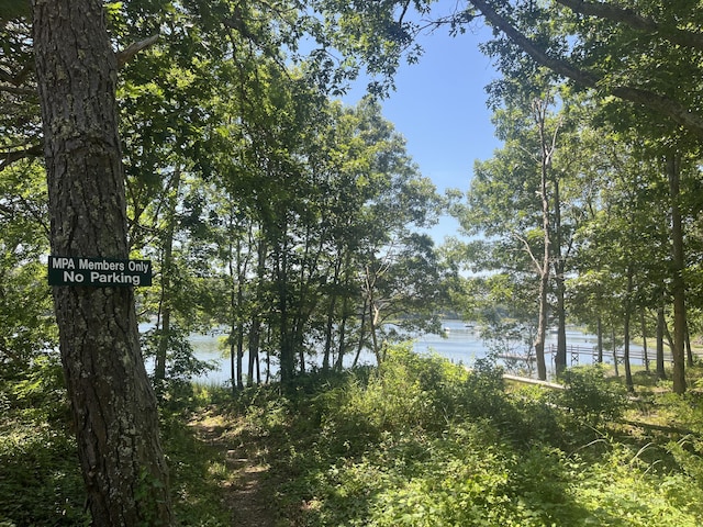 19 Pershing Ln, Orleans, MA 02653