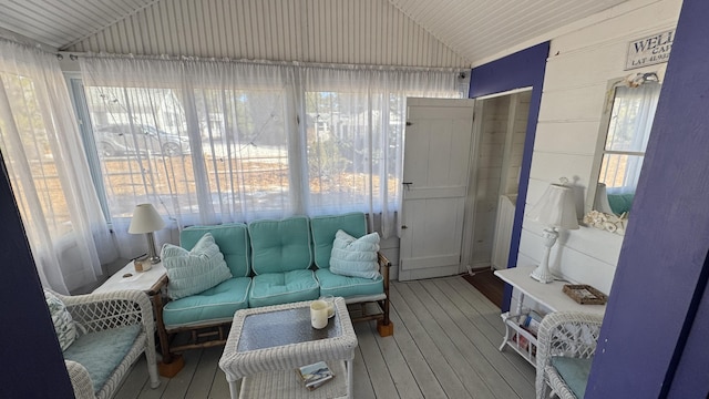 sunroom / solarium featuring an outdoor living space