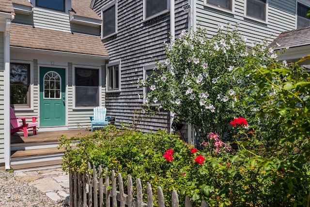7 Sunrise Ln, Sandwich, MA 02563 - entrance to property featuring a shingled roof