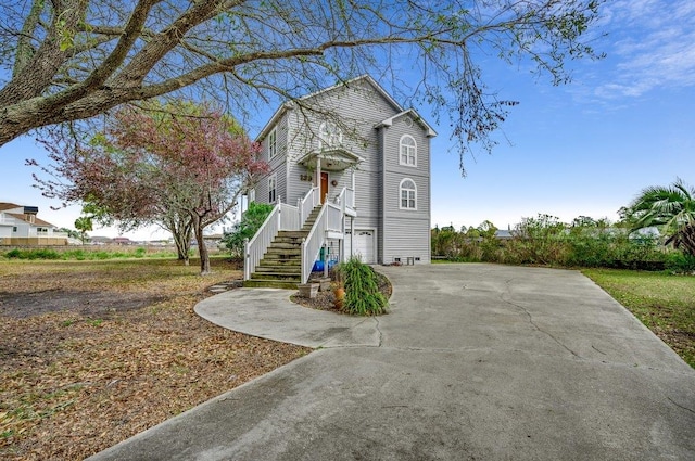 view of front property