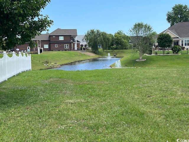 view of yard featuring a water view