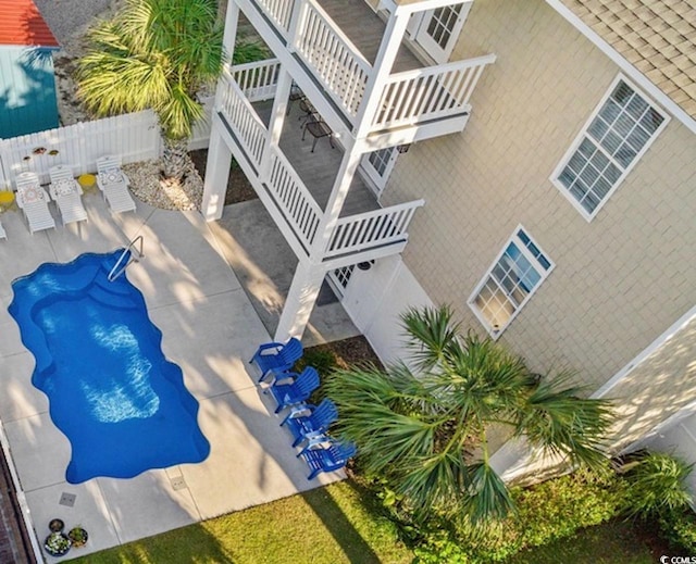 view of swimming pool featuring a patio