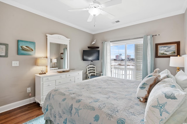 bedroom featuring access to outside, dark hardwood / wood-style floors, ceiling fan, and a closet