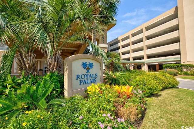 view of community / neighborhood sign