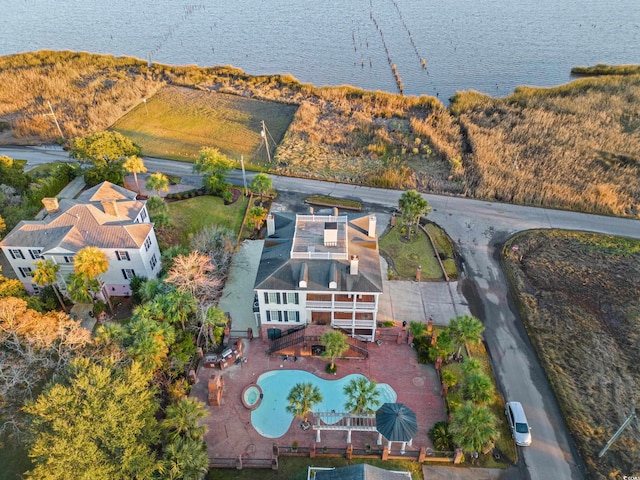 101 Greenwich Dr, Georgetown, SC 29440 - aerial view of a pool and a large body of water