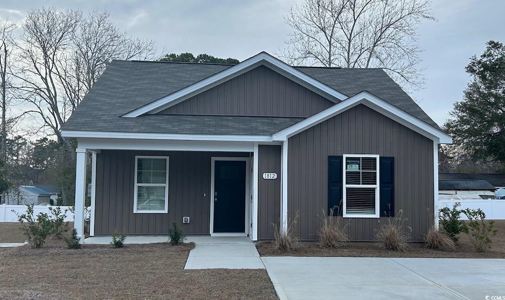 view of front of home featuring covered porch