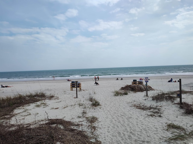 Listing photo 2 for 216 N Yaupon Dr, Surfside Beach SC 29575