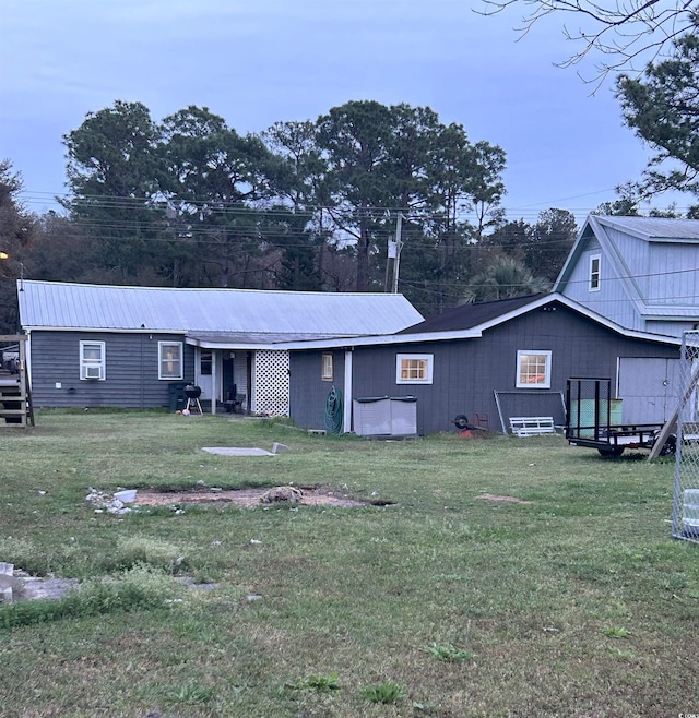 exterior space featuring a yard