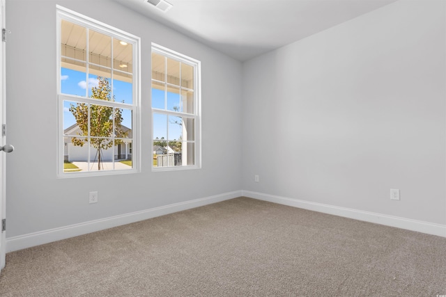 view of carpeted spare room