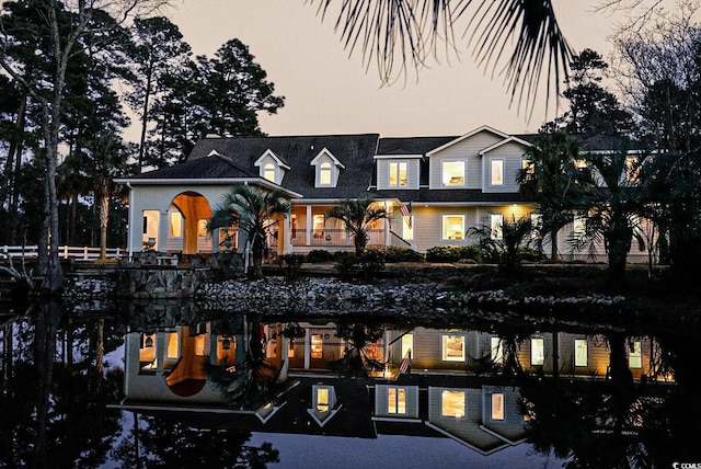 view of front of property