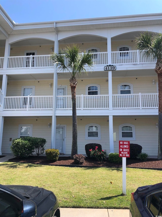 view of building exterior