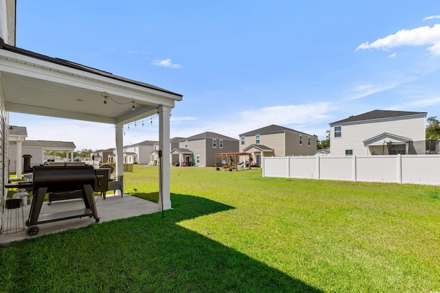 view of yard with a patio