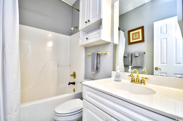 full bathroom featuring shower / bath combination with curtain, large vanity, and toilet