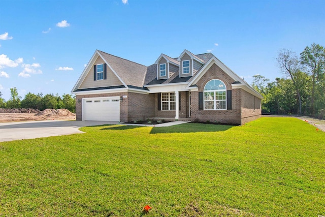 view of front facade featuring a front yard and a garage