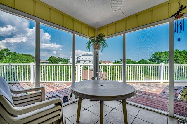 view of sunroom / solarium