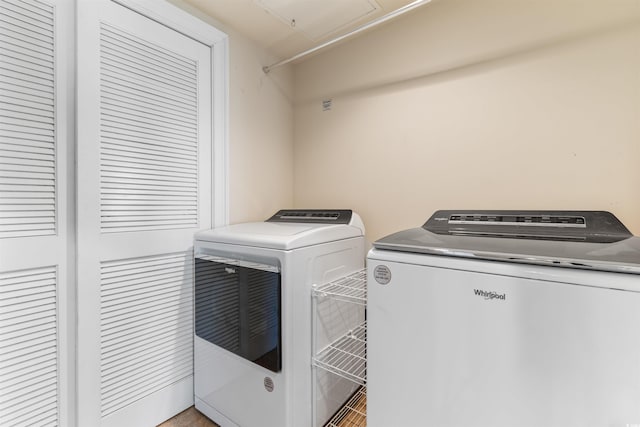 laundry room featuring washer and dryer