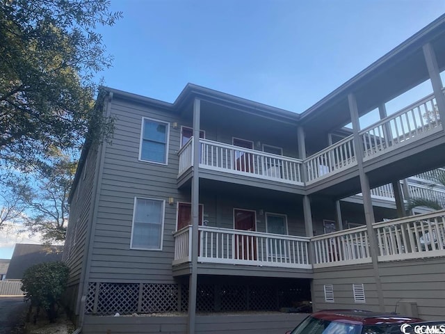 exterior space featuring a balcony