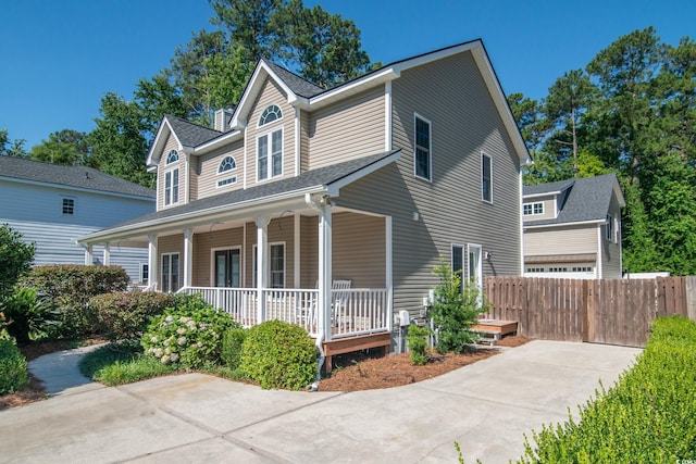 view of front of property with covered porch