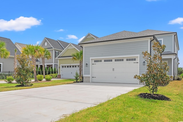 view of front of house featuring a front yard