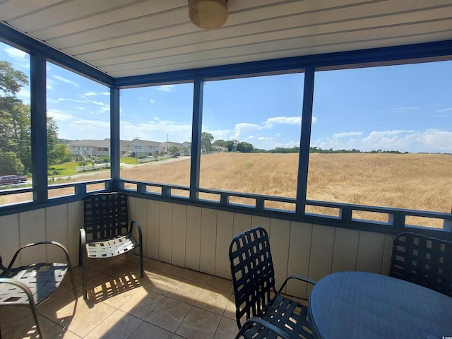 view of sunroom / solarium