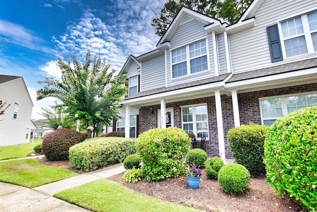 view of front of house featuring covered porch